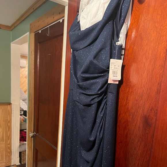 David’s Bridal Navy Off the Shoulder Draped Glitter Knit Sheath Dress - Picture 4 of 6